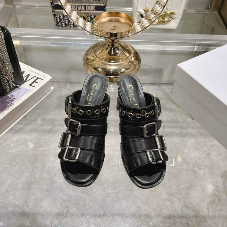 Picture of Dior Shoes _SKUDiorsz35-408CMJ02053760